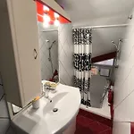 Cozy One Hydromassage & Terrace Apartment *